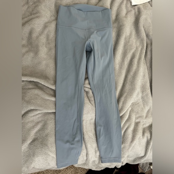 Lululemon wonder under size 6 in chambray color NEVER WORN - Picture 5 of 5
